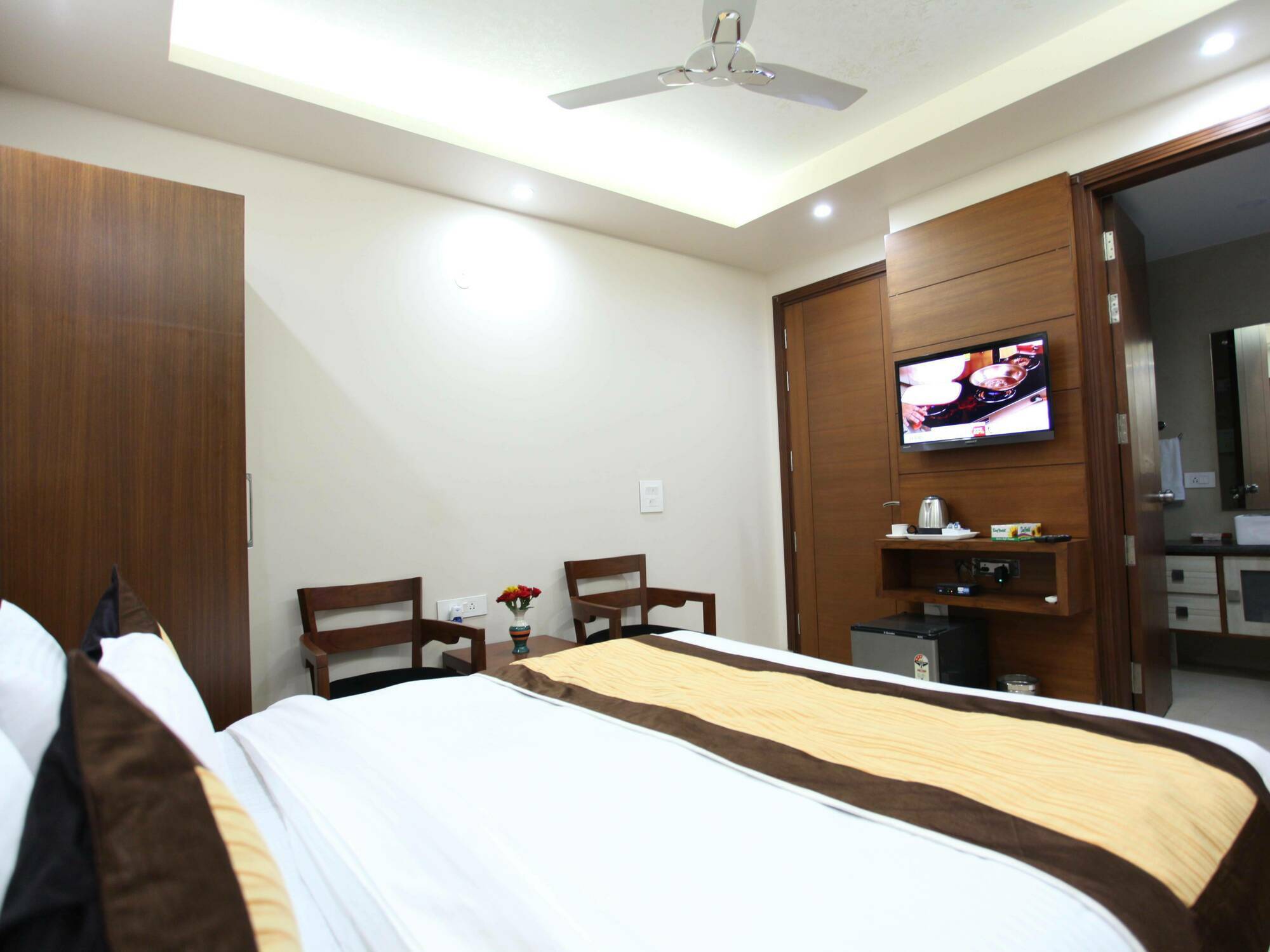 Hotel H.C Grand New Delhi Eksteriør billede